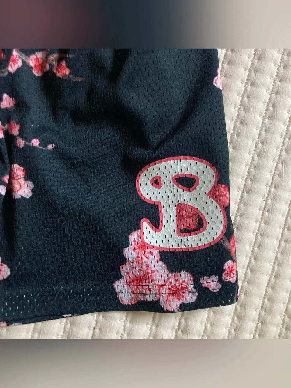 BKTSQD Mesh Athletic Gym Shorts Men’s Small 4.5” Black Floral Cherry Blossoms